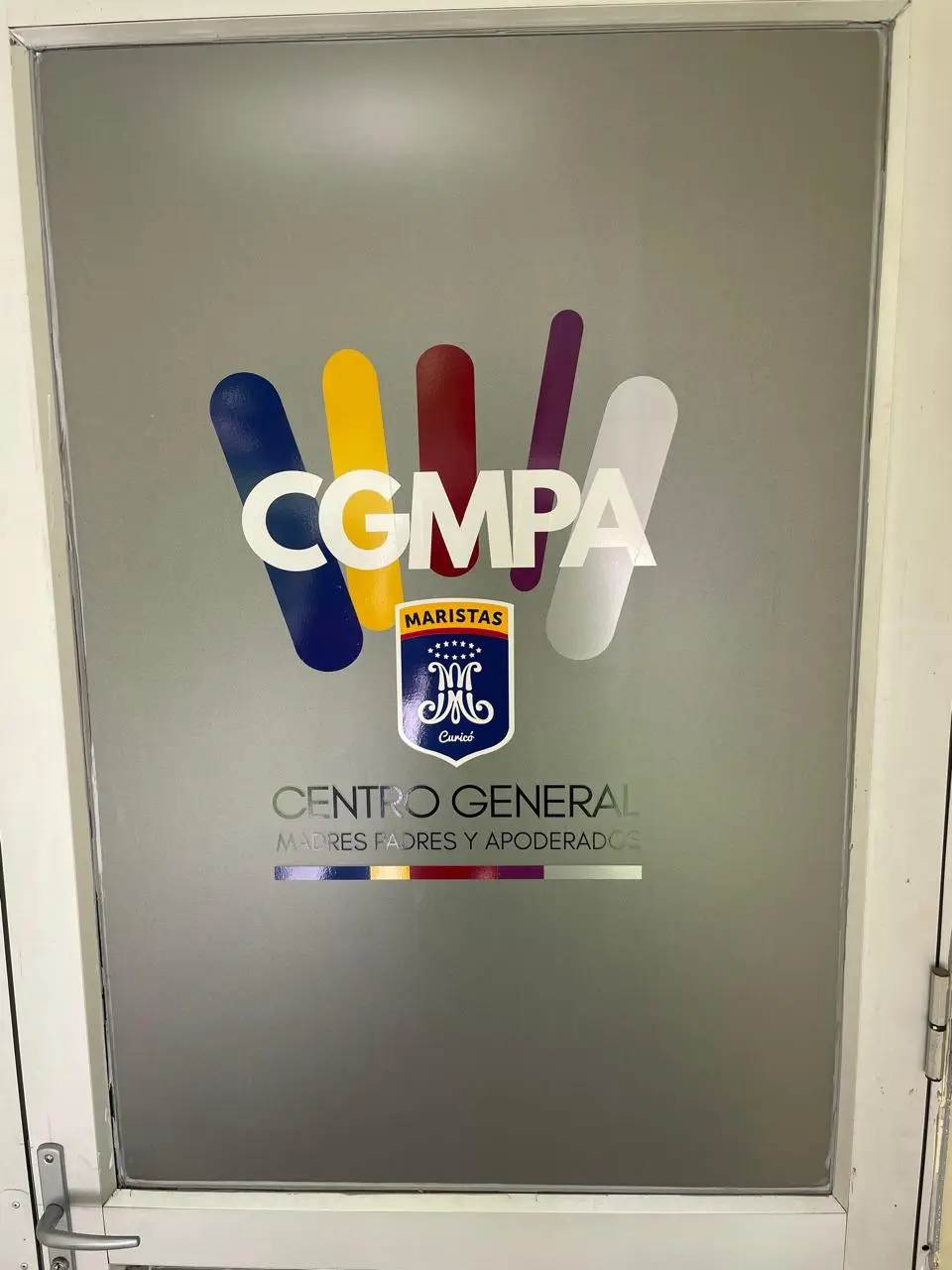 logo centro general apoderados Maristas Curicó
